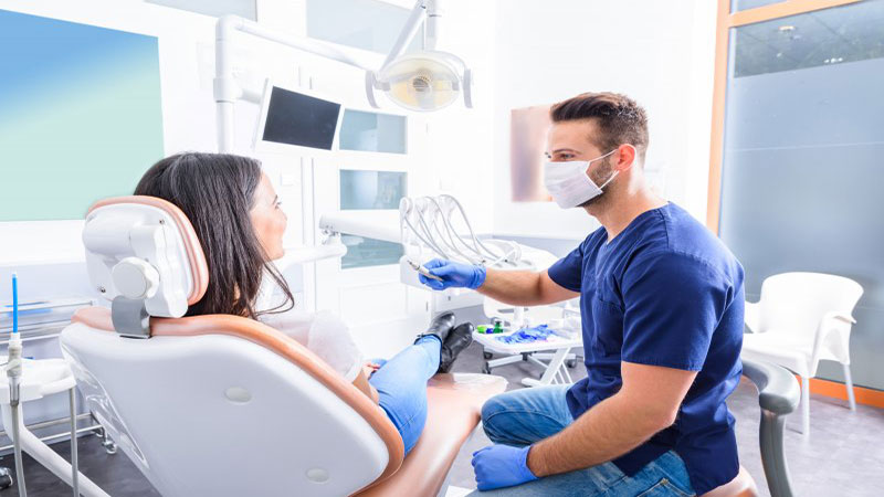 قبل از مراجعه به دندانپزشک چه چیزی باید بپرسم؟